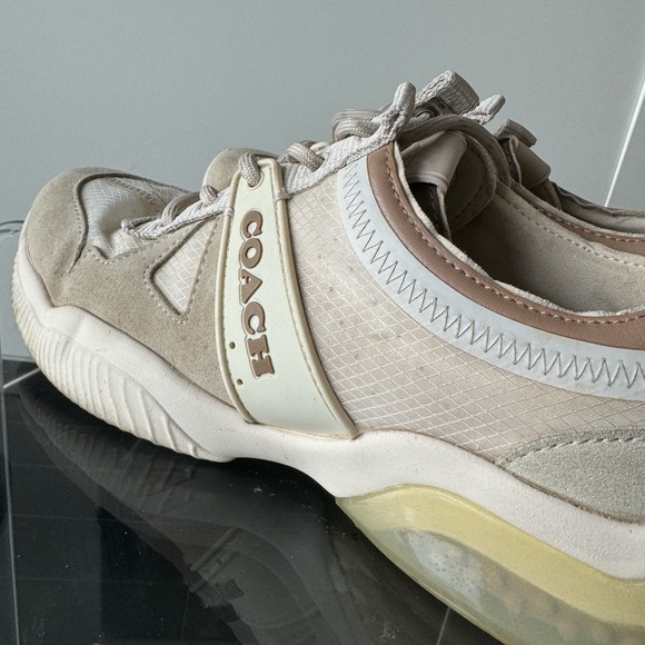 Coach Sneakers Beige - Picture 6 of 11